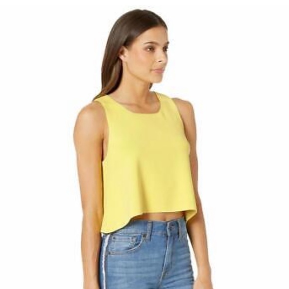 BCBG Max Azria daffoldil yellow crop top, with slit back - Size large - Picture 4 of 7